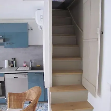Tiny Duplex Climatise Apartment Lyon